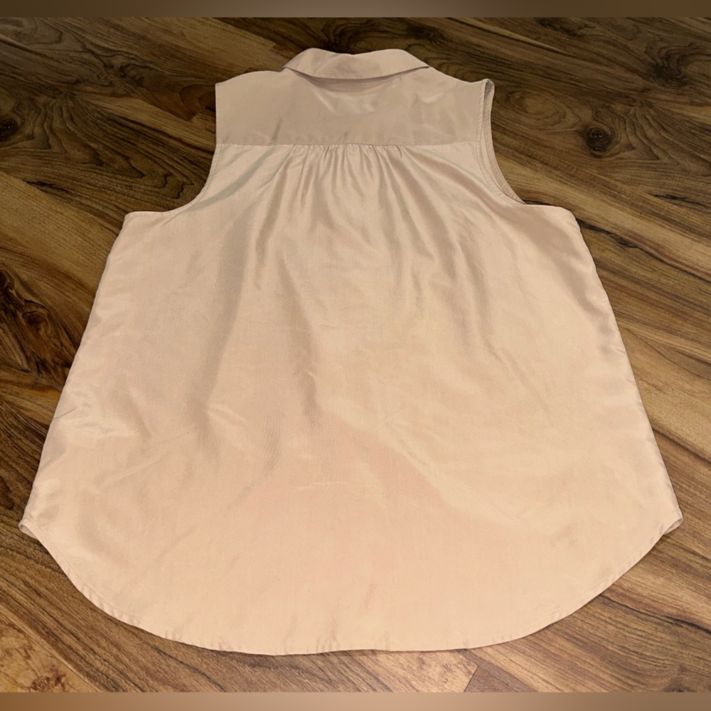 A New Day Sleeveless Button-Down Top | Camel size large
